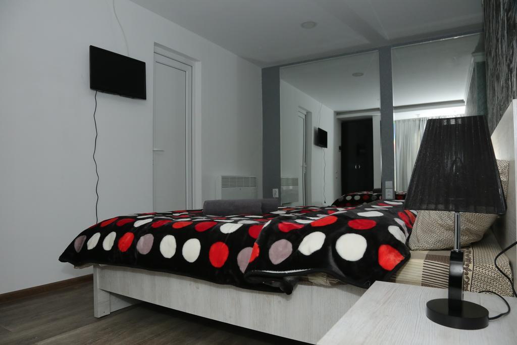 Hotel Elma Кутаїсі Екстер'єр фото